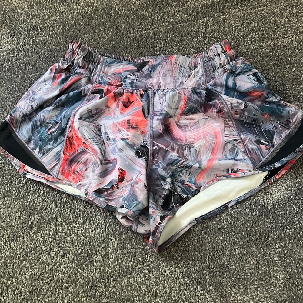 Lululemon size 2 hotty hot shorts!